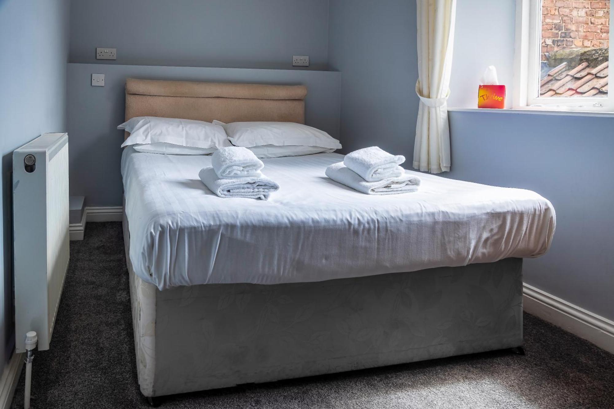 Bed and Breakfast The Three Coopers Bedale Esterno foto