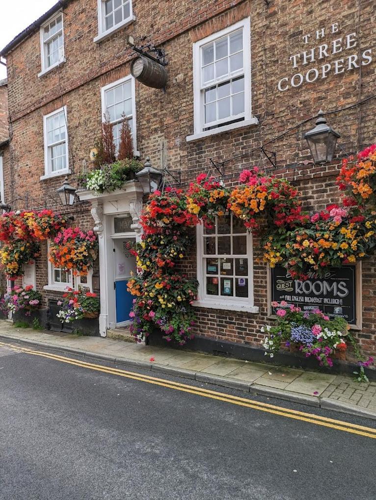 Bed and Breakfast The Three Coopers Bedale Esterno foto